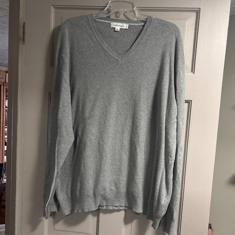 Men’s Grey V-Neck Sweater